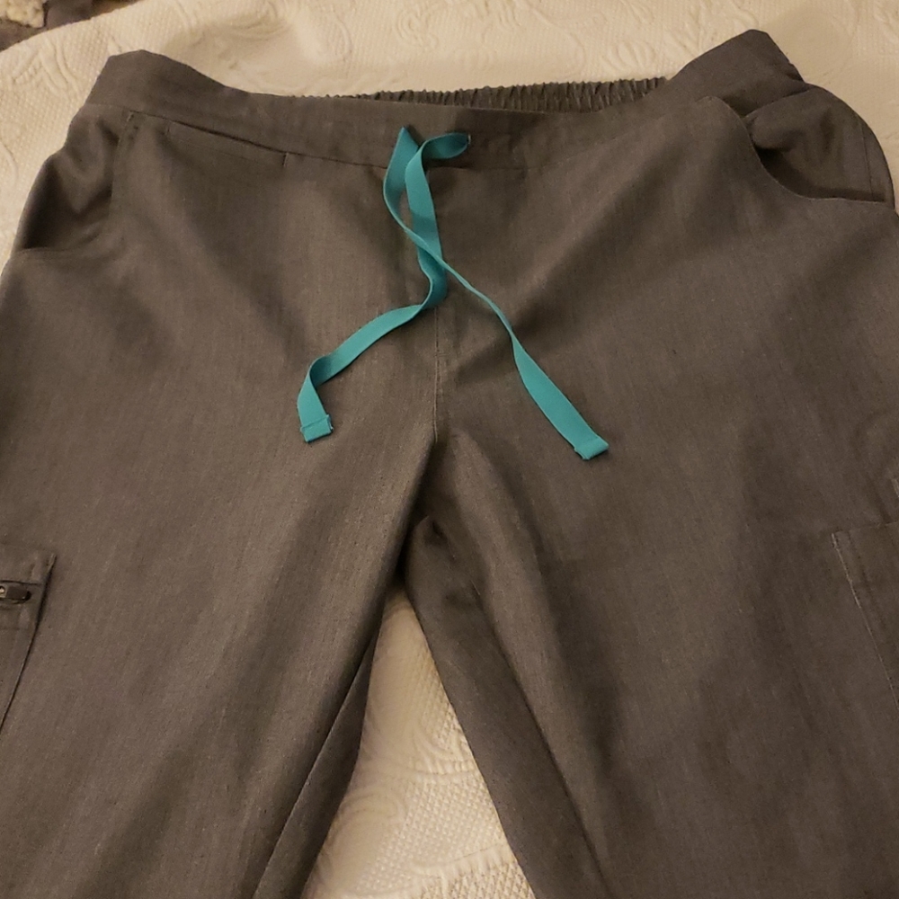 Figs Yola Skinny scrub pants M/T